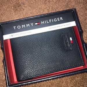 Tommy Hilfiger Navy Blue wallet